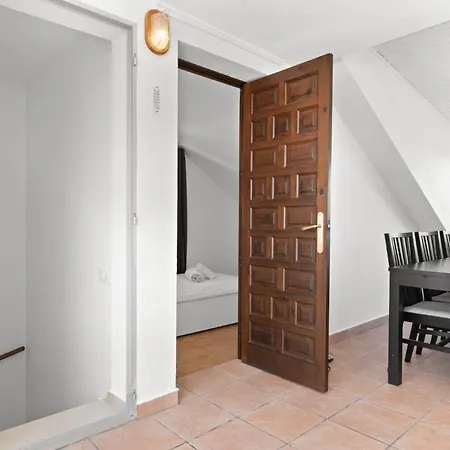 Lovely Penthouse By Costarentals - Ref M15 * Εστεπόνα