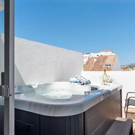 Lovely Penthouse Near Marina By Costarentals - Ref M15