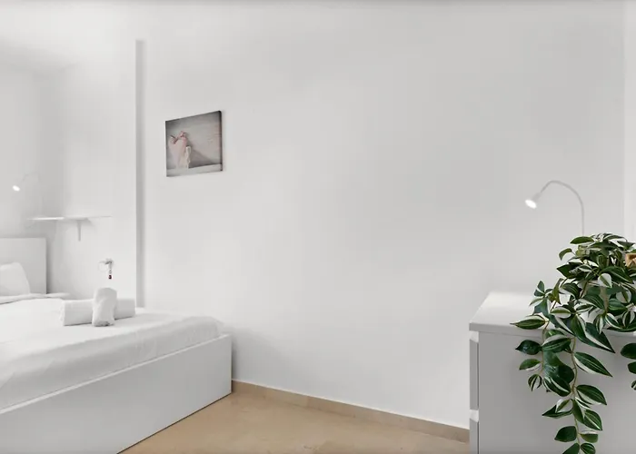 Lovely Penthouse By Costarentals - Ref M15 アパート