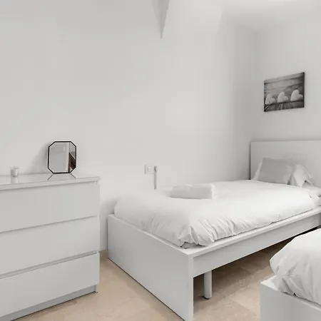 Lovely Penthouse By Costarentals - Ref M15 Эстепона