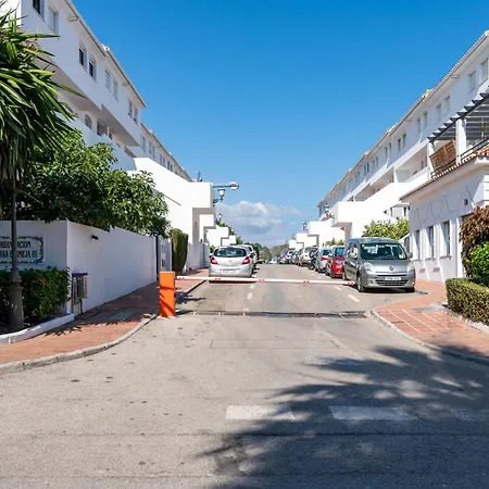 Lovely Penthouse Near Marina By Costarentals - Ref M15 شقة *