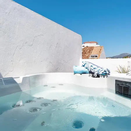 Lovely Penthouse By Costarentals - Ref M15 * Estepona